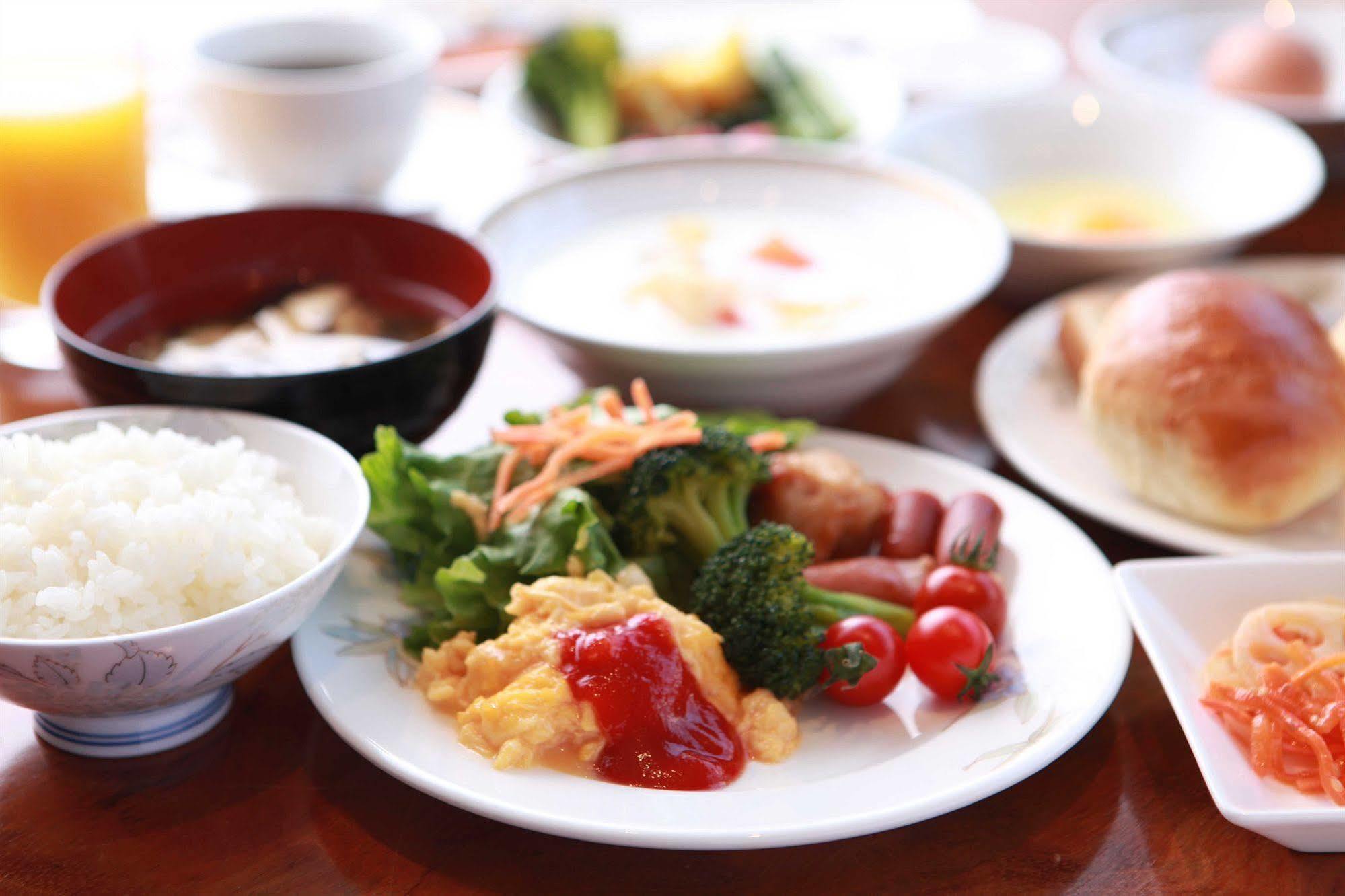 Hotel Simplicity Morioka Saien Bagian luar foto